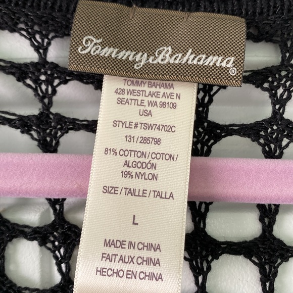 Tommy Bahama Beach Coverup. - Picture 2 of 2